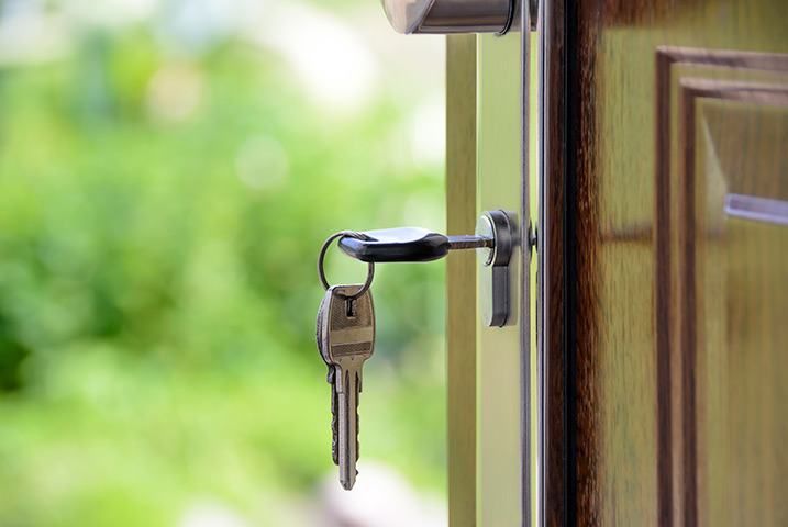 A2B Locks are able to provide local locksmiths in Cottenham Park to repair your broken locks. 